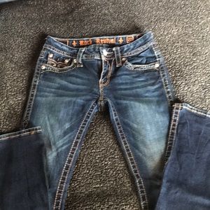 Rock Revival Jeans 🔥